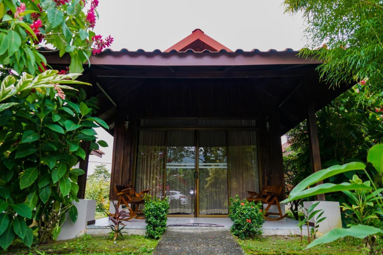 Arenal History Inn La Fortuna Exterior photo
